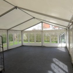 GULV plast ( 1 m2 = 2 stk.)